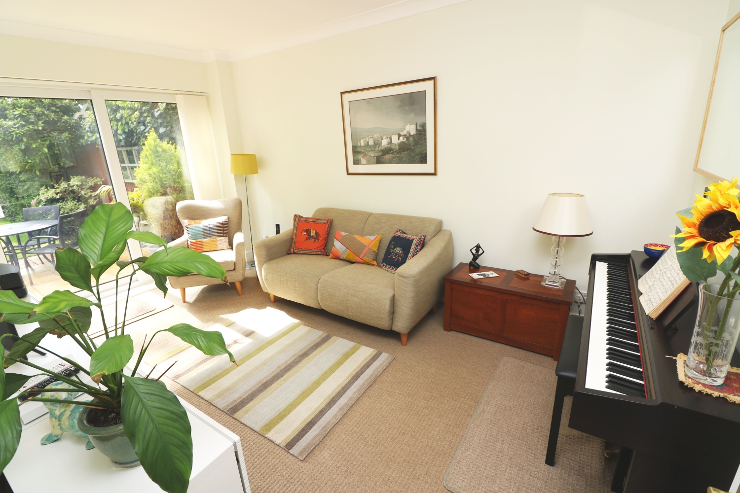 Chiltern Close, StainesuponThames, Surrey, TW18 Nevin And Wells